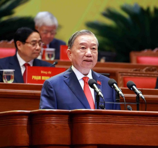 ベトナム共産党大会：トー・ラム書記長続投